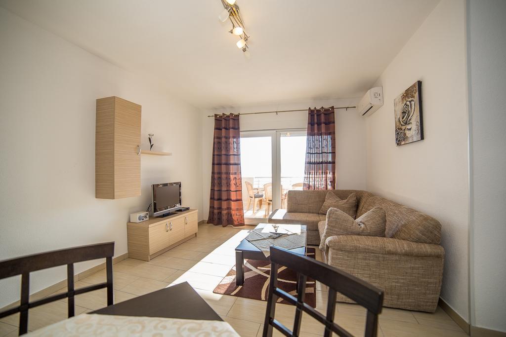 Apartments Kati Omis Luaran gambar