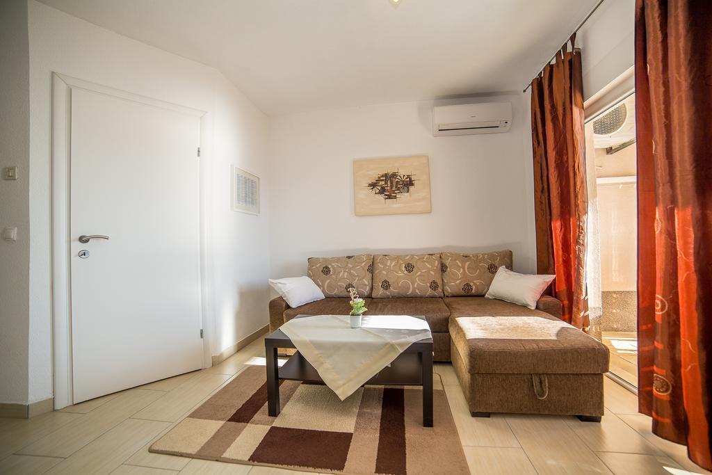 Apartments Kati Omis Luaran gambar