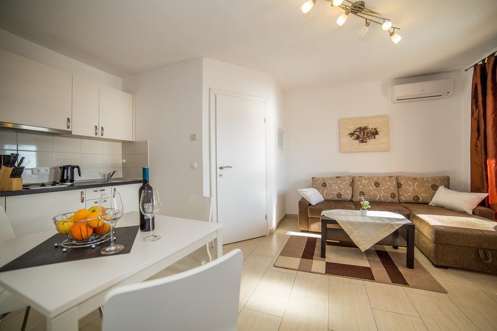 Apartments Kati Omis Luaran gambar